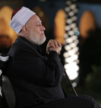 رمضان مرآة حضارة الإسلام: الاحتفال بالهلال